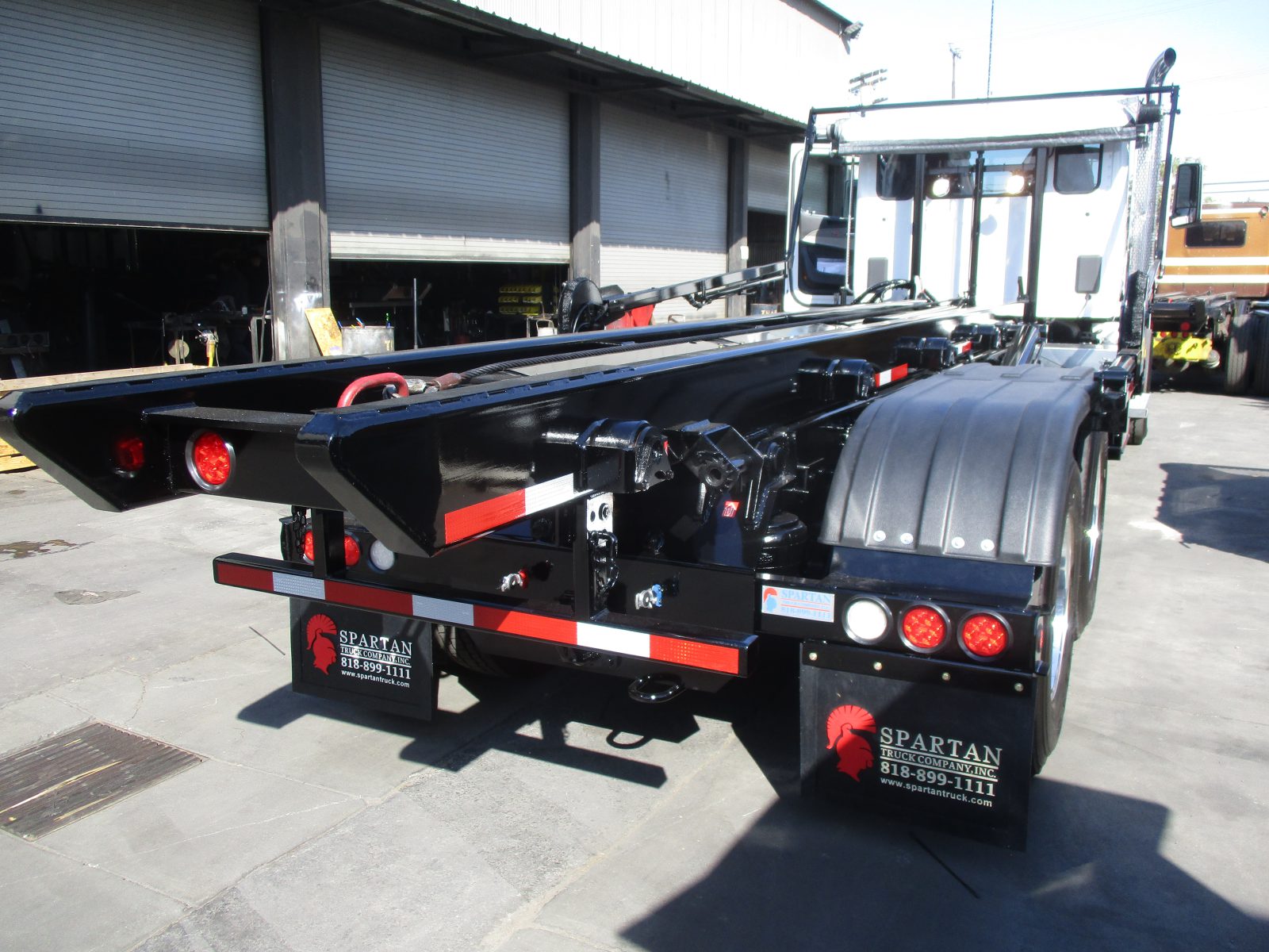 SRO60 Roll Off Peterbilt 567 Spartan Truck Company